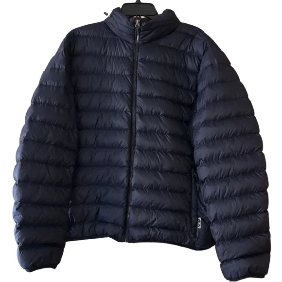 TUMI Patrol Packable PAX Travel Puffer Jacket in Navy - Picture 1 of 9